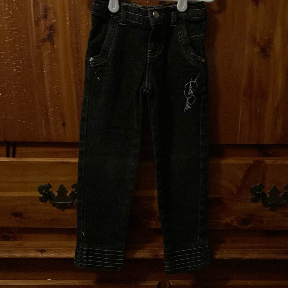 PRE-OWNED GIRLS JEAN PANTS SIZE 4T! IN EXCELLENT CONDITION! SMOKE FREE HOME!